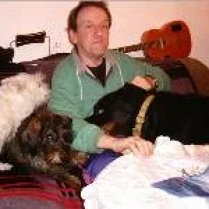 Hundis zu Hause und im Schnee2 klein.jpg